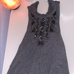 Sleeveless halter top